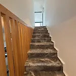 Caesar Cliff Onyx 12 Apartment